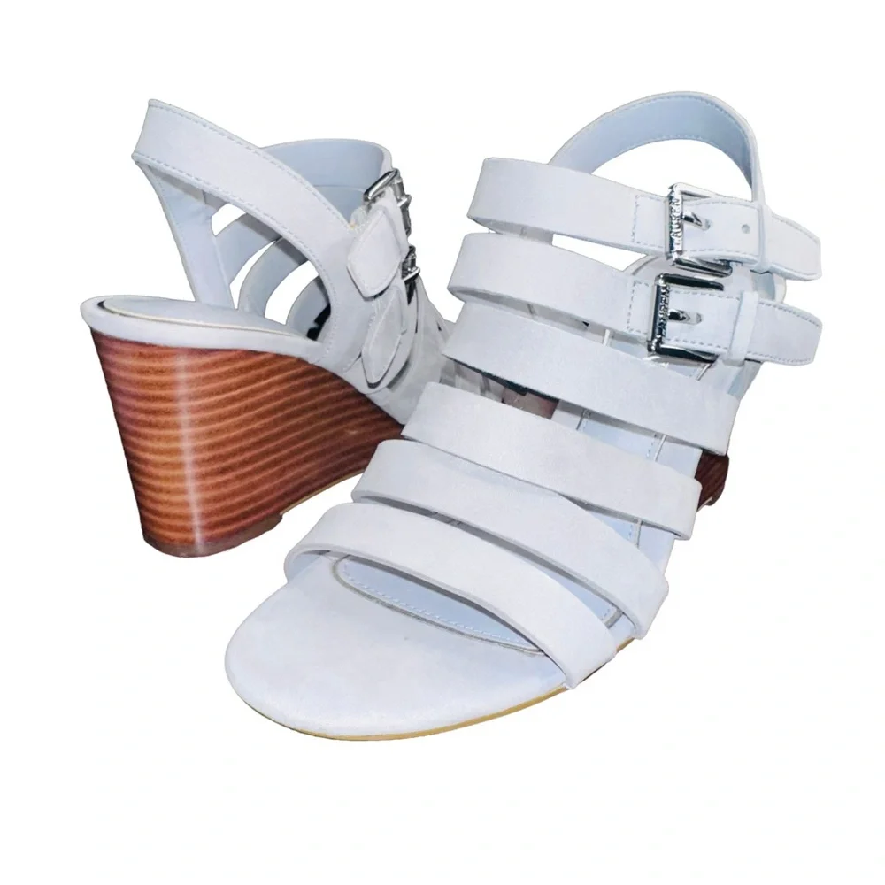 Lauren Ralph Lauren - Aleigh strappy nubuck sandal, Chalk Gray, Size6.5B